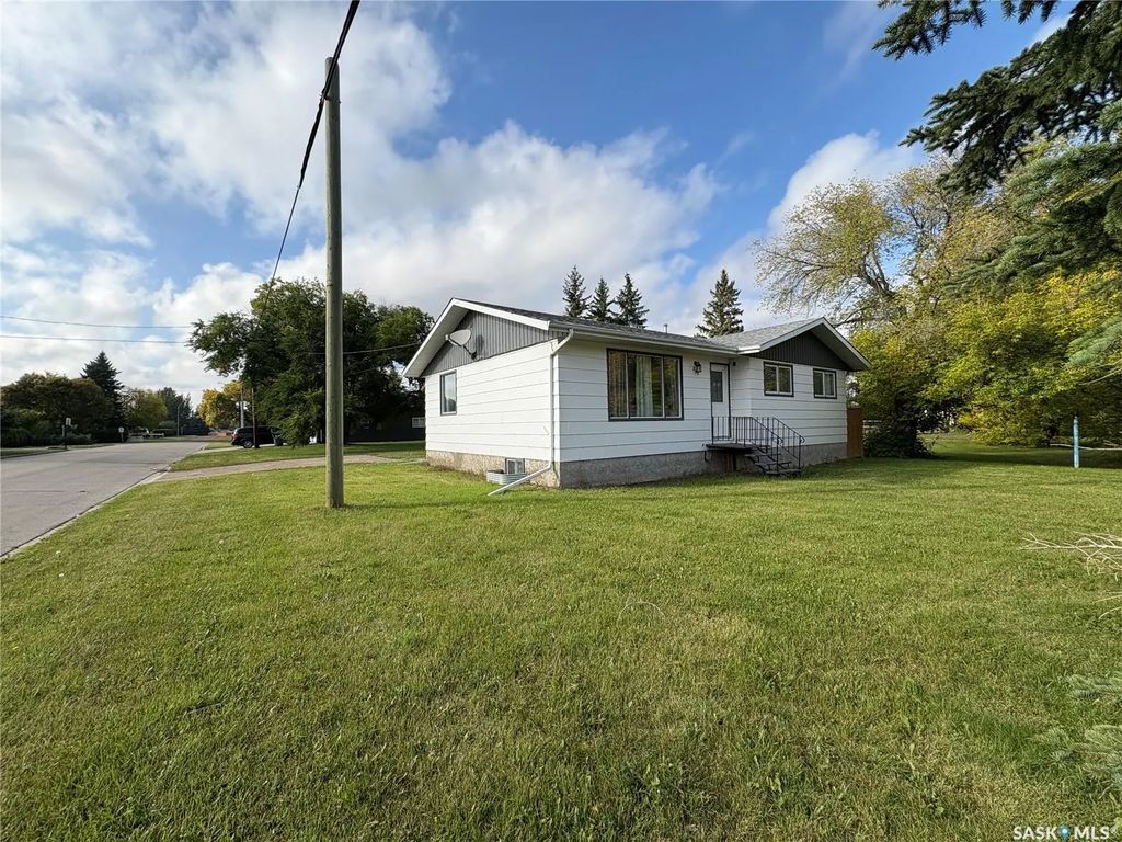 302 Pitt Street, Rocanville