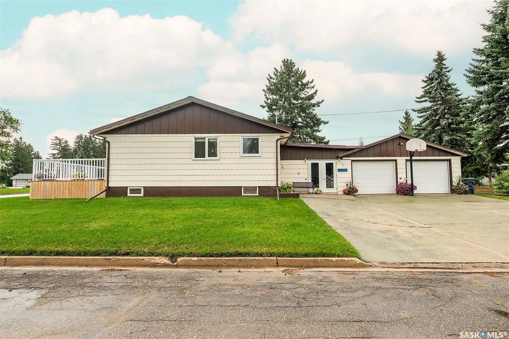 301 9th Street E, Wynyard
