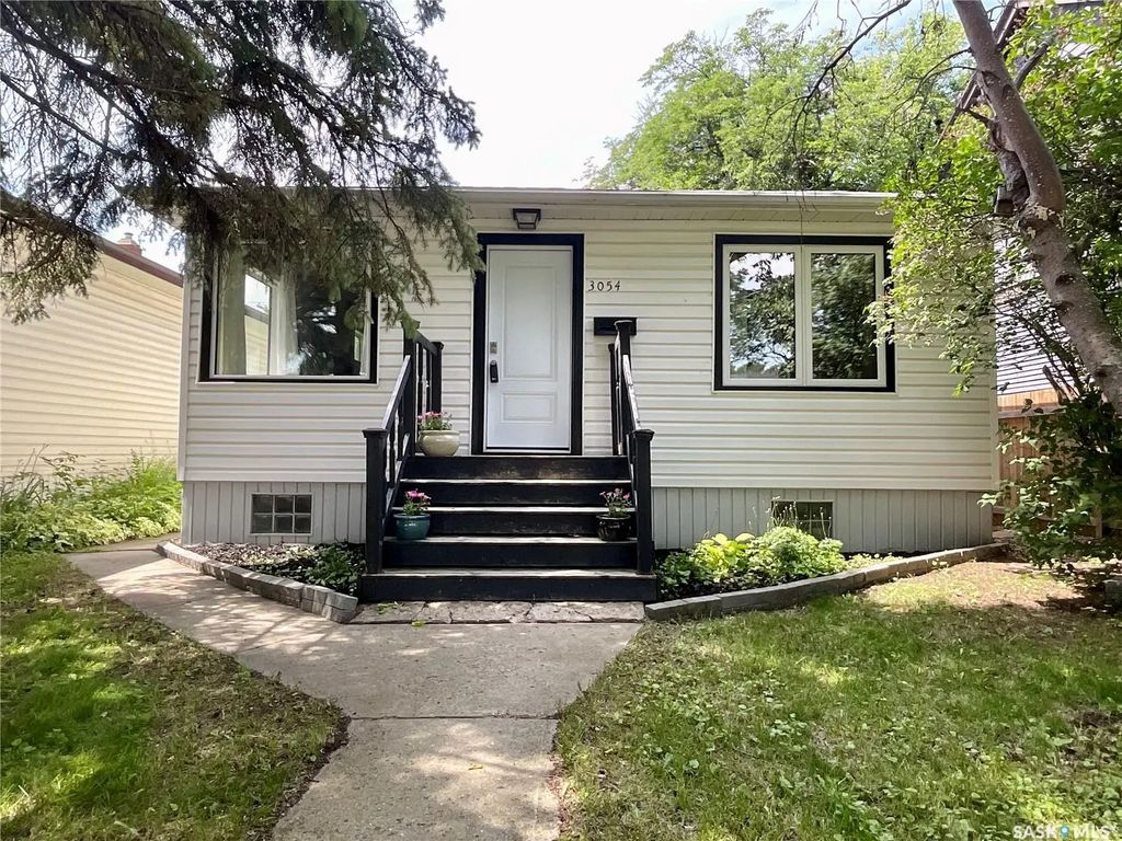 3054 Athol Street, Regina