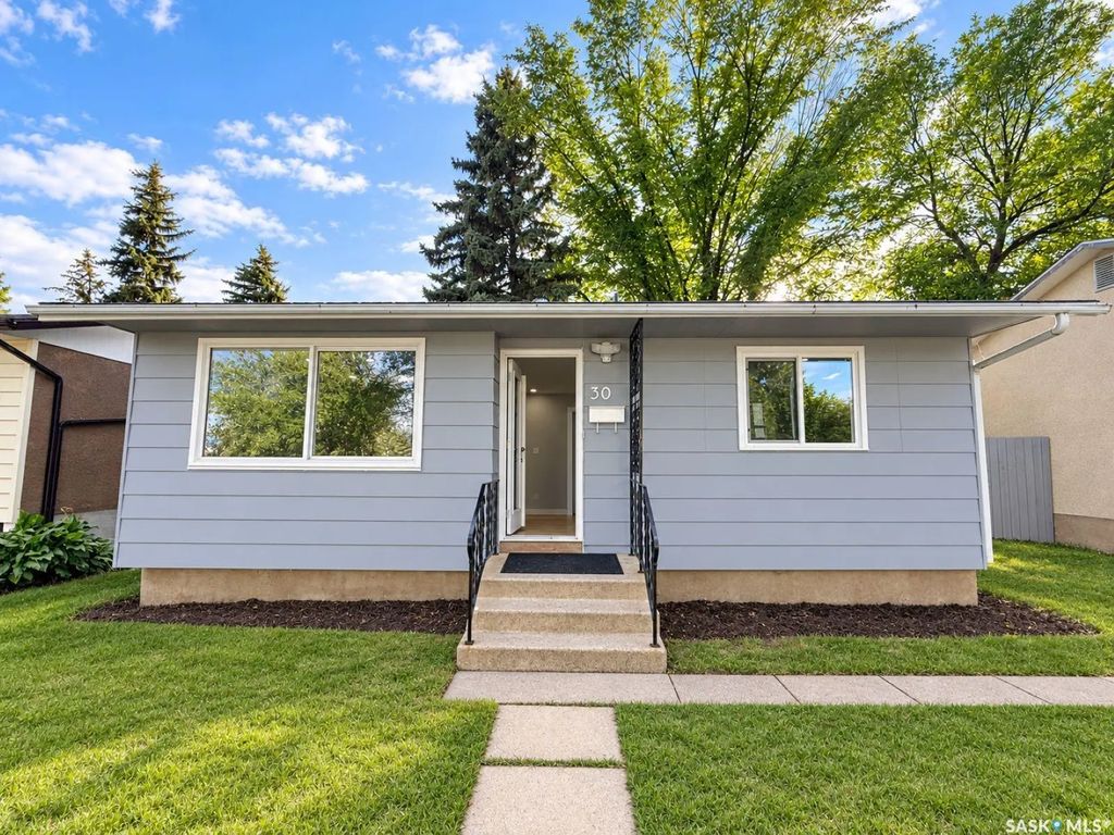 30 Confederation Cres, Saskatoon