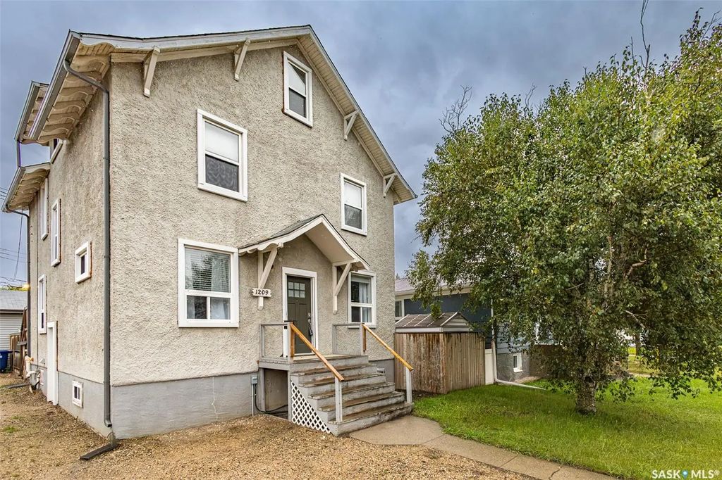 1209 Cumberland Avenue S, Saskatoon