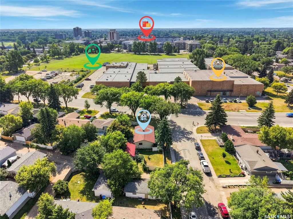 2301 Taylor Street E, Saskatoon