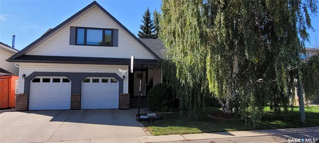 707 Emmeline Cove, Saskatoon