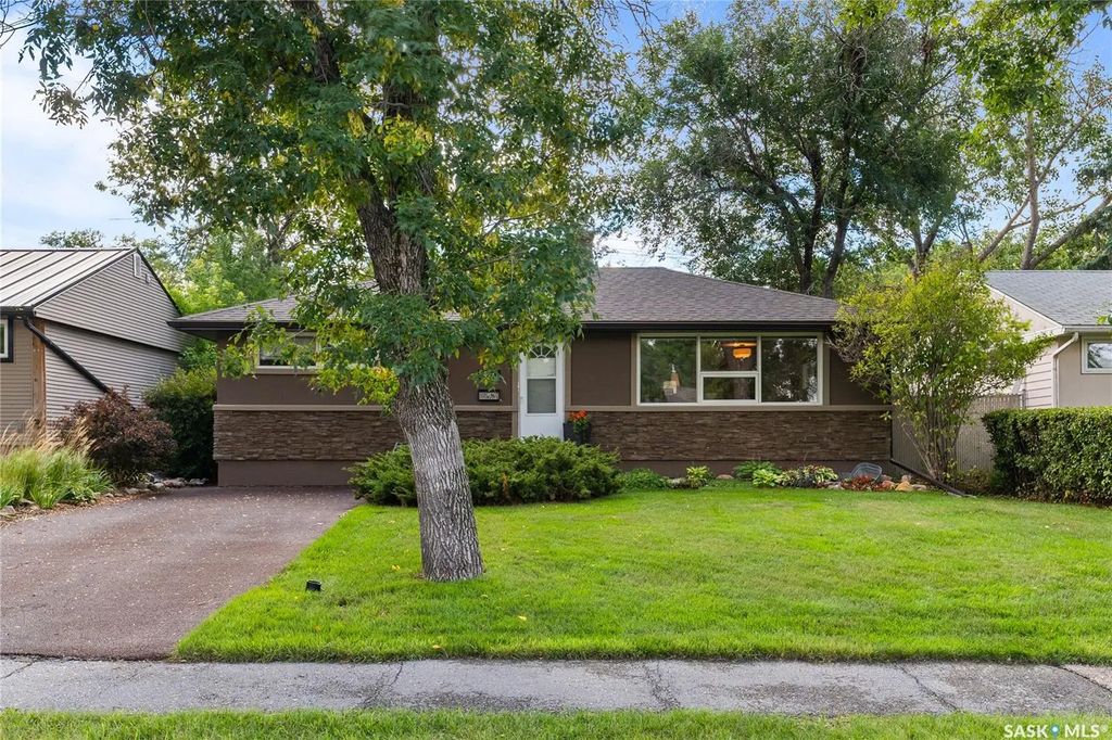 609 18th Avenue E, Regina