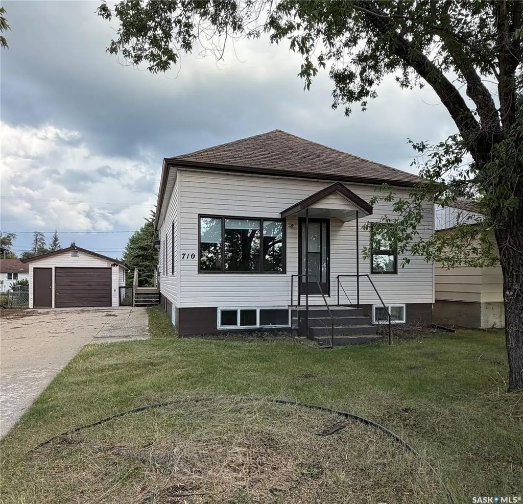 710 Prince Street, Hudson Bay