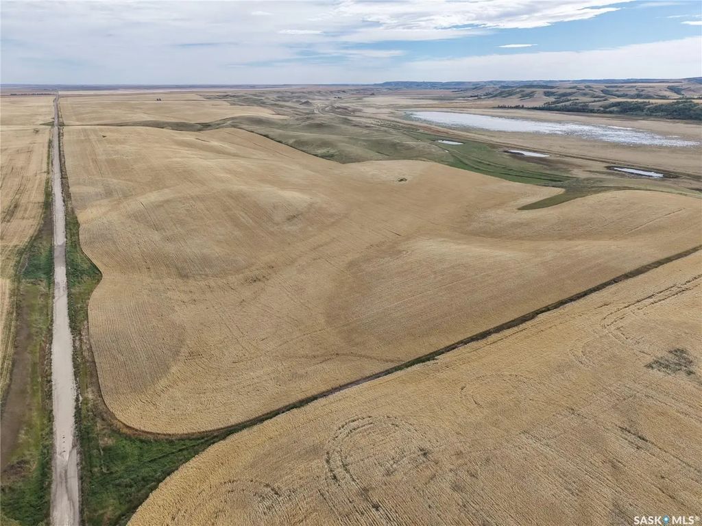 531.43 Acres Mixed Use Land Near Willow Bunch, Willow Bunch Rm No. 42