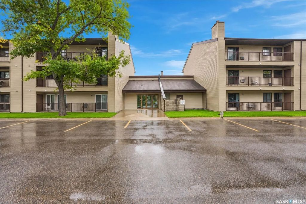 #203b - 4040 8th Street E, Saskatoon