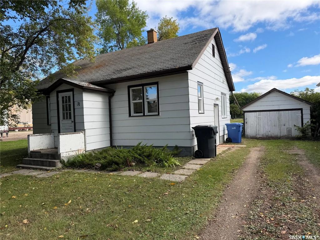 31 Laurier Avenue, Yorkton