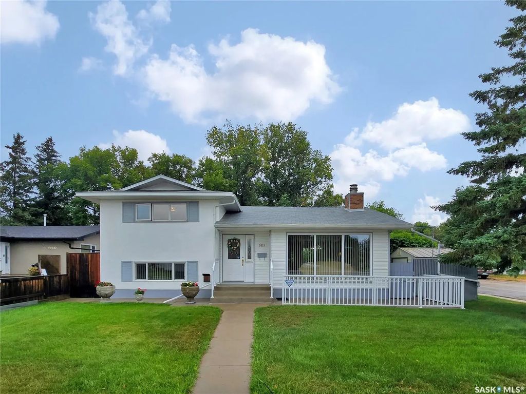 2429 Cumberland Avenue S, Saskatoon