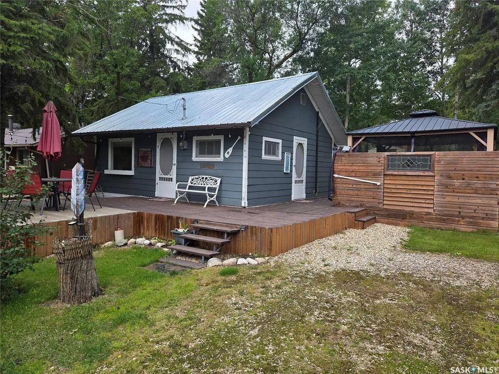 4 Beecee Street, Moose Mountain Provincial Park