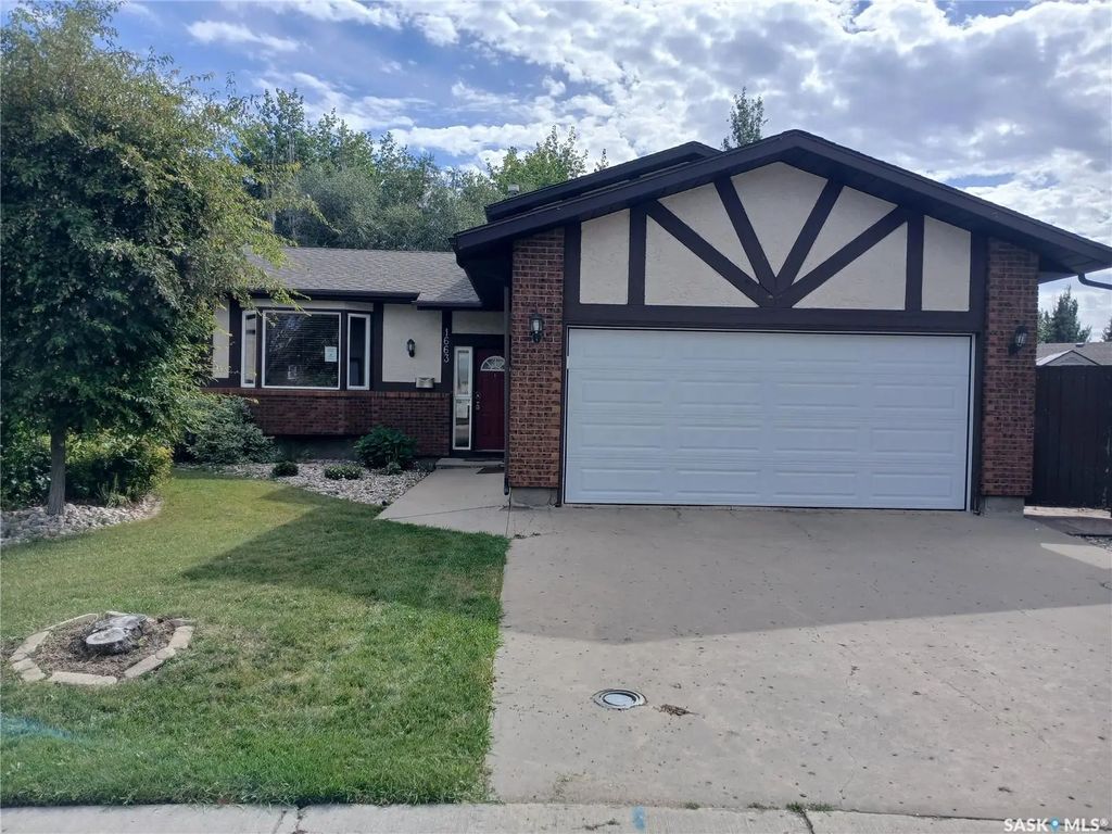 1663 Shattuck Bay N, Regina