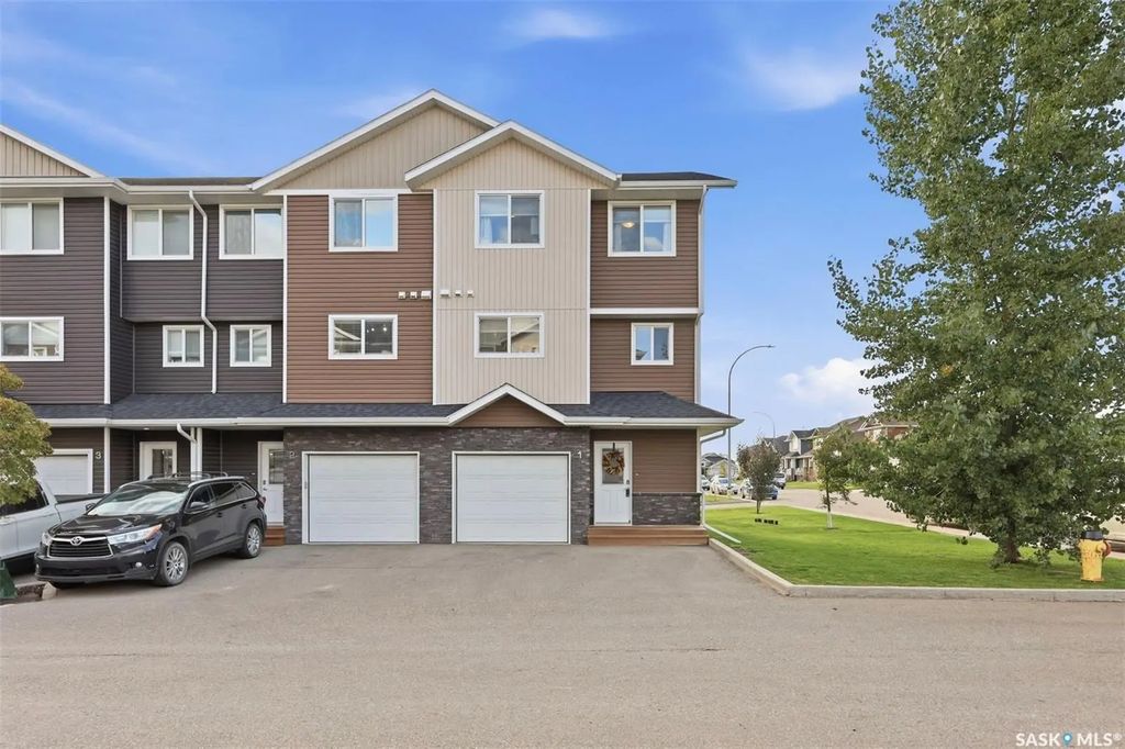 #1 - 1060 Parr Hill Drive, Martensville