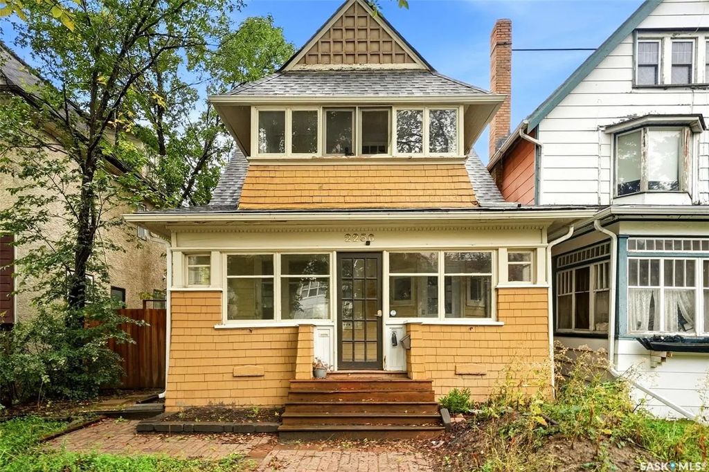 2256 Angus Street, Regina