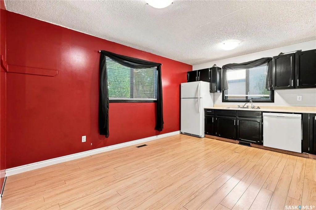 5907 Hague Cres, Regina