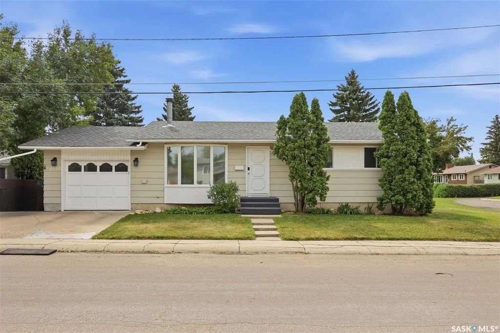 1535 Laura Avenue, Saskatoon