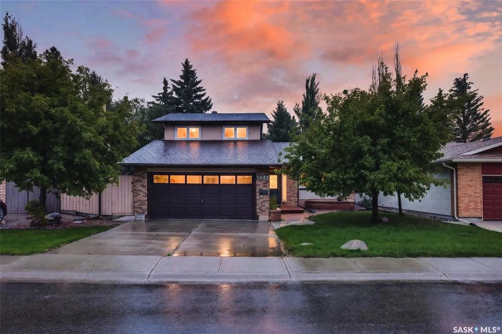 3643 White Bay, Regina