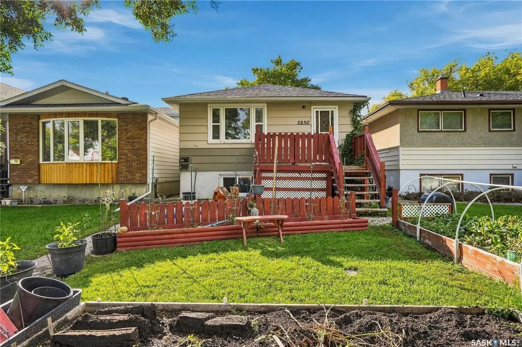 2250 Mackay Street, Regina