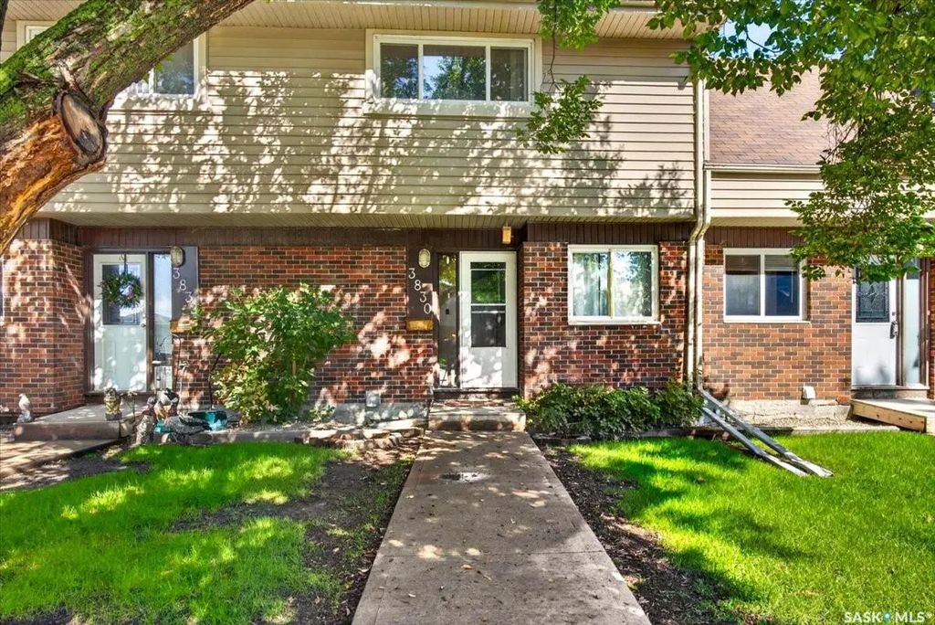 3830 Castle Road, Regina