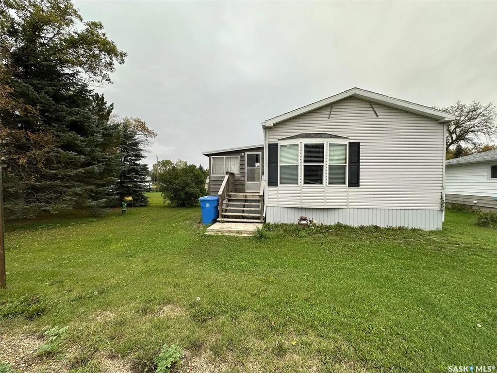 211 North Street, Stoughton