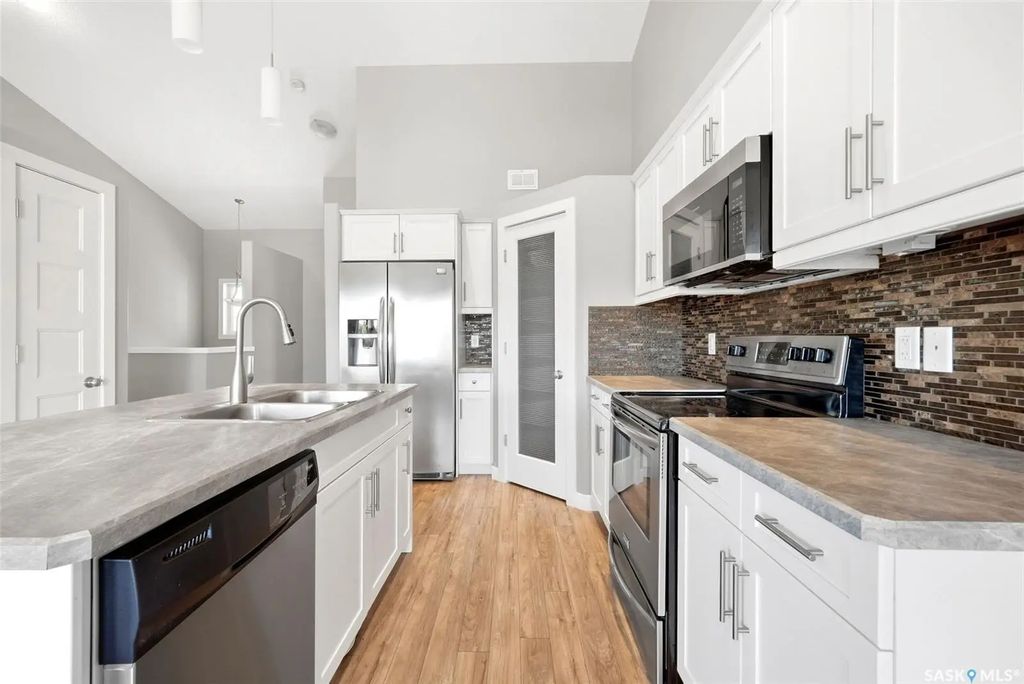 4493 James Hill Road, Regina