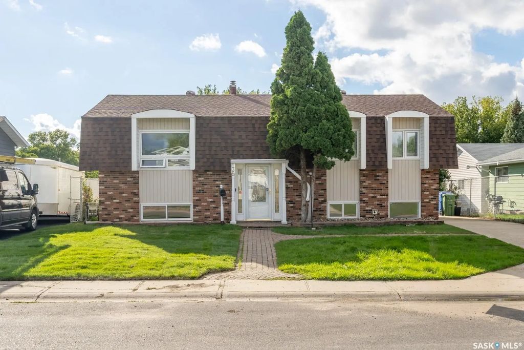 135 Fulton Drive, Regina