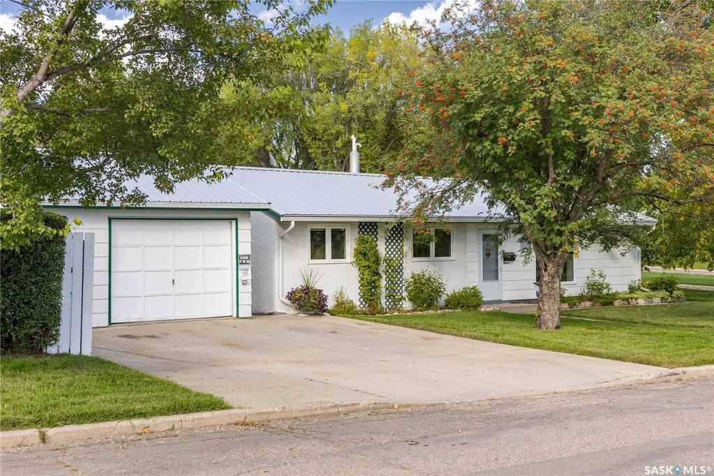 537 T Avenue S, Saskatoon