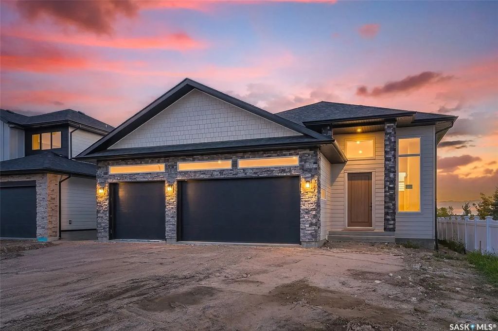 430 Augusta Boulevard, Warman