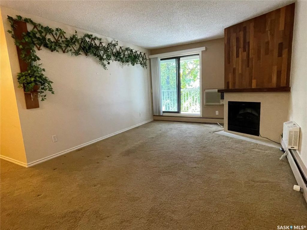 #204a1 - 1121 Mckercher Drive, Saskatoon