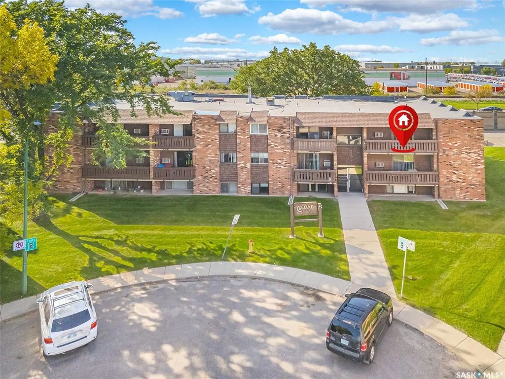 #301 - 143 St Lawrence Court, Saskatoon