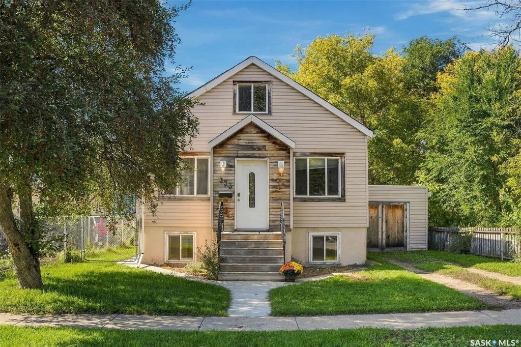 333 J Avenue S, Saskatoon