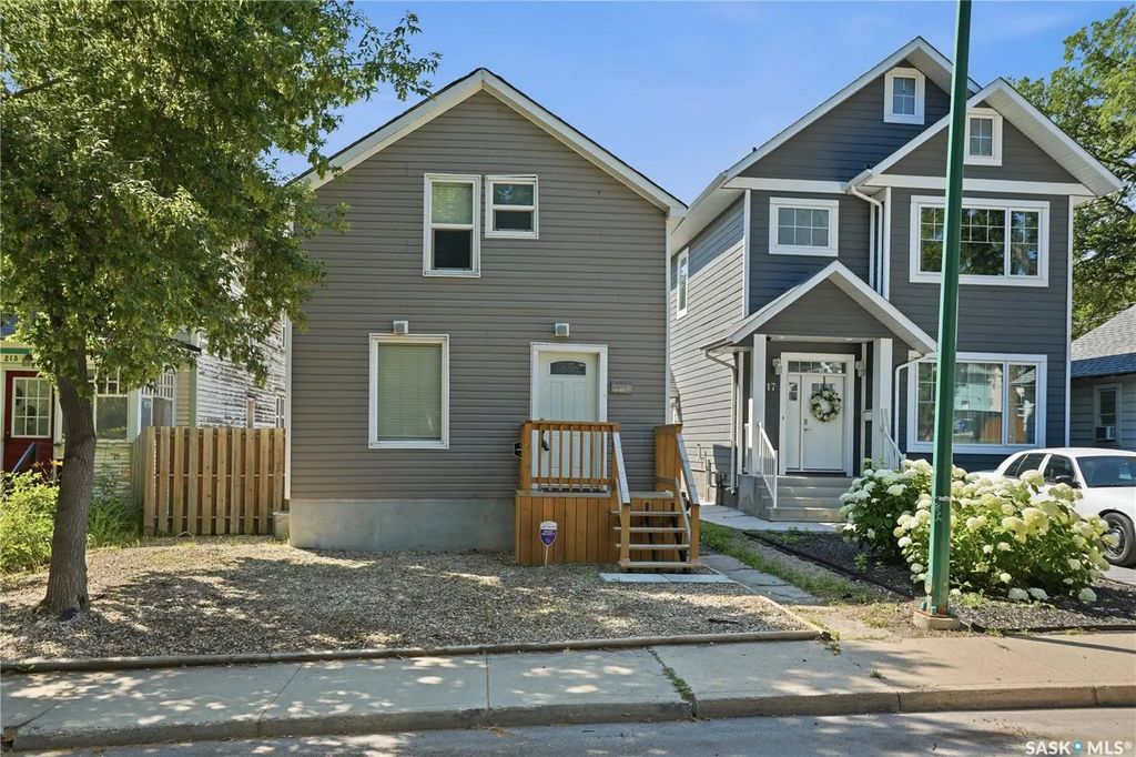 215 26th Street W, Saskatoon