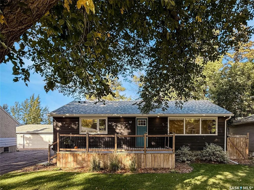41 Motherwell Cres, Regina