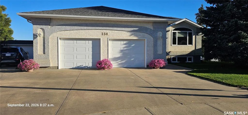 238 Mckay Court, Warman