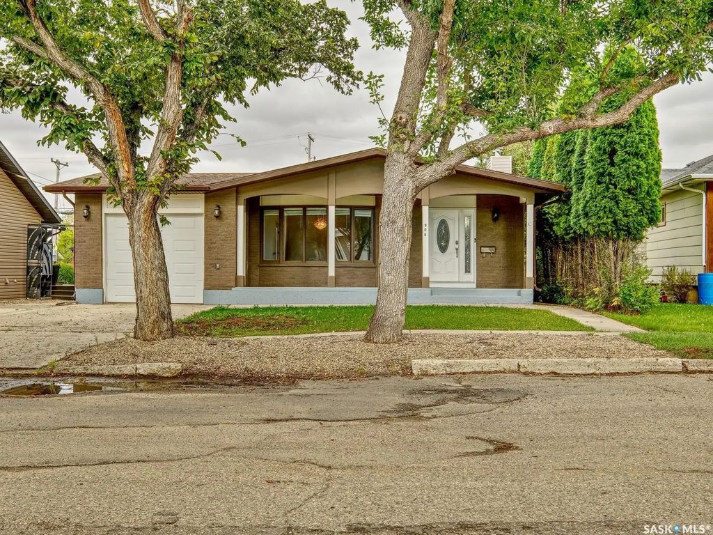 908 King Street, Rosetown