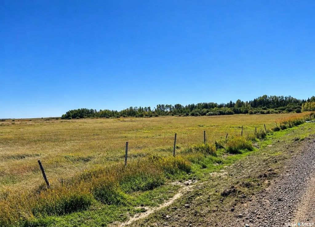 Dale Edwards Land, Lumsden Rm No. 189
