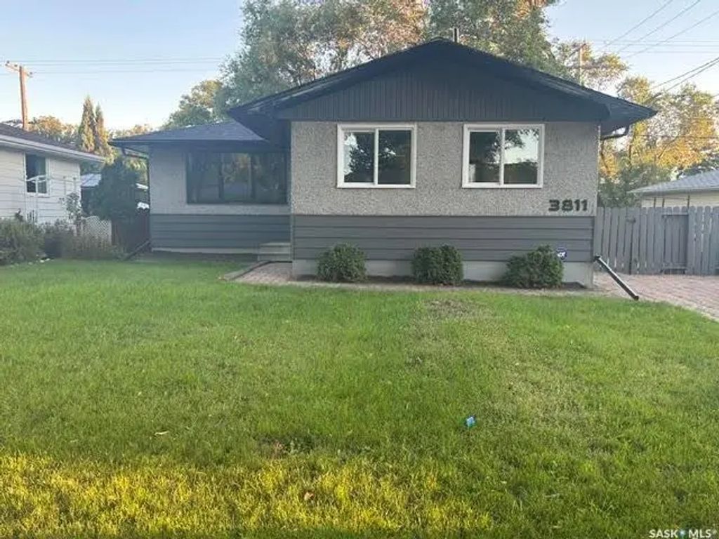 3811 Van Horne Avenue, Regina