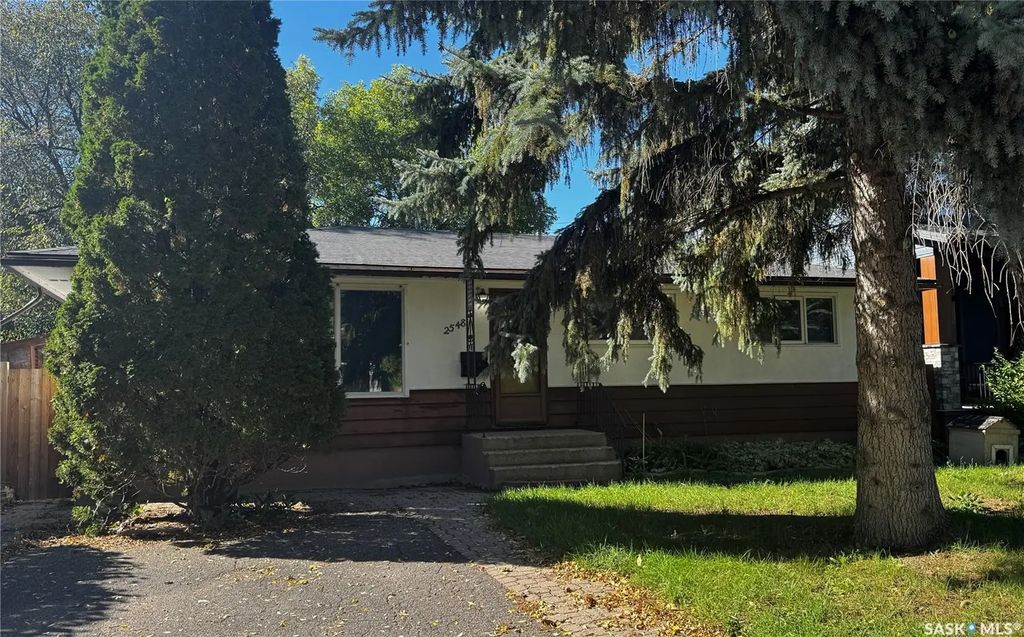 2548 Garnet Street, Regina