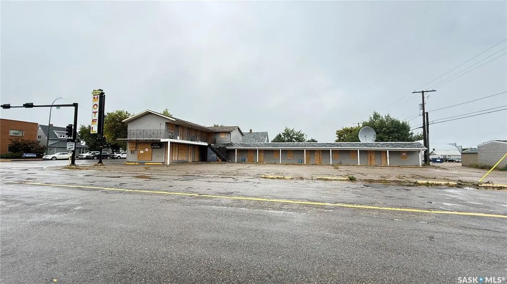 905 4th Street, Estevan