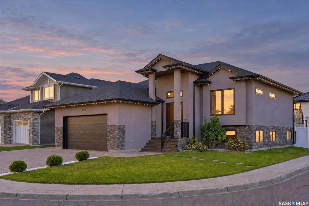 225 Cowan Cres, Martensville