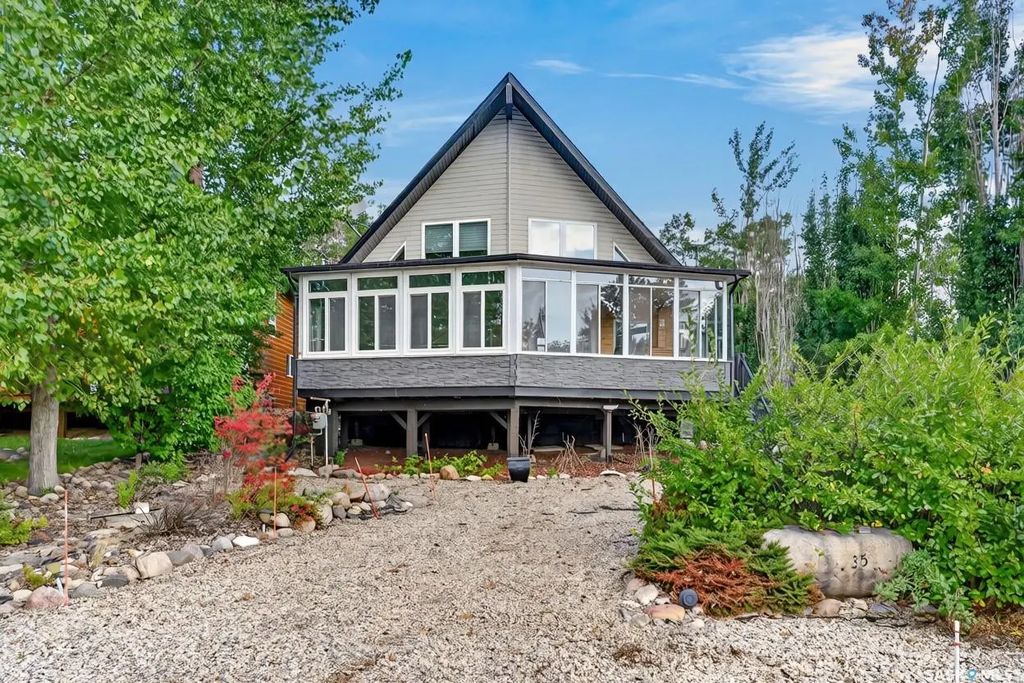 35 Lakeshore Drive, Invergordon Rm No. 430