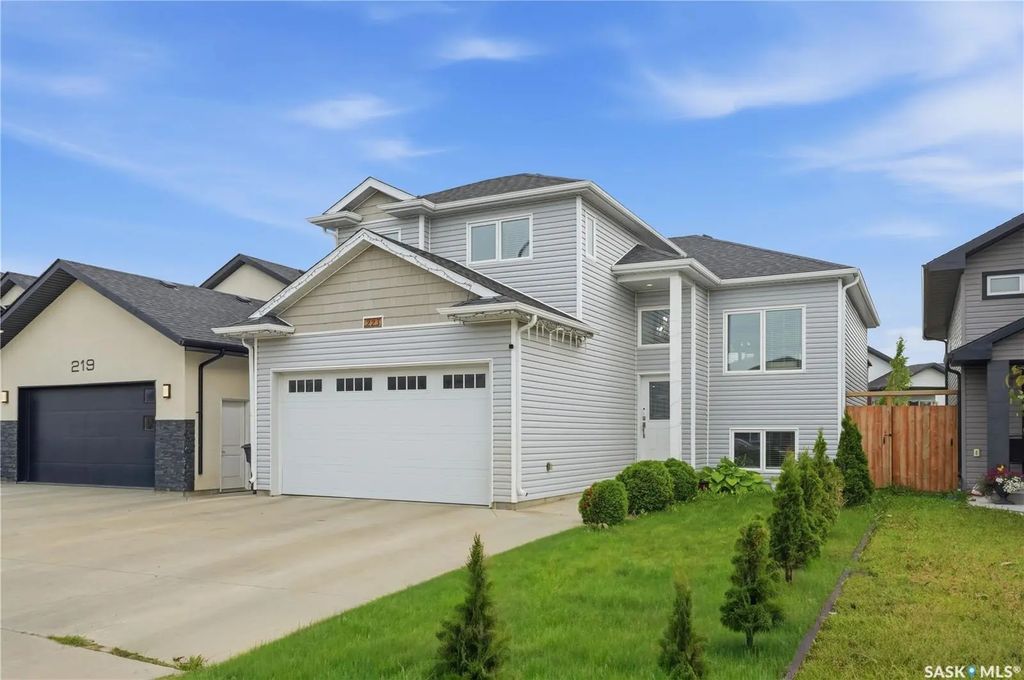 223 Ells Cres, Saskatoon