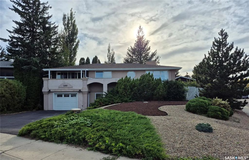 280 Hayes Drive, Swift Current