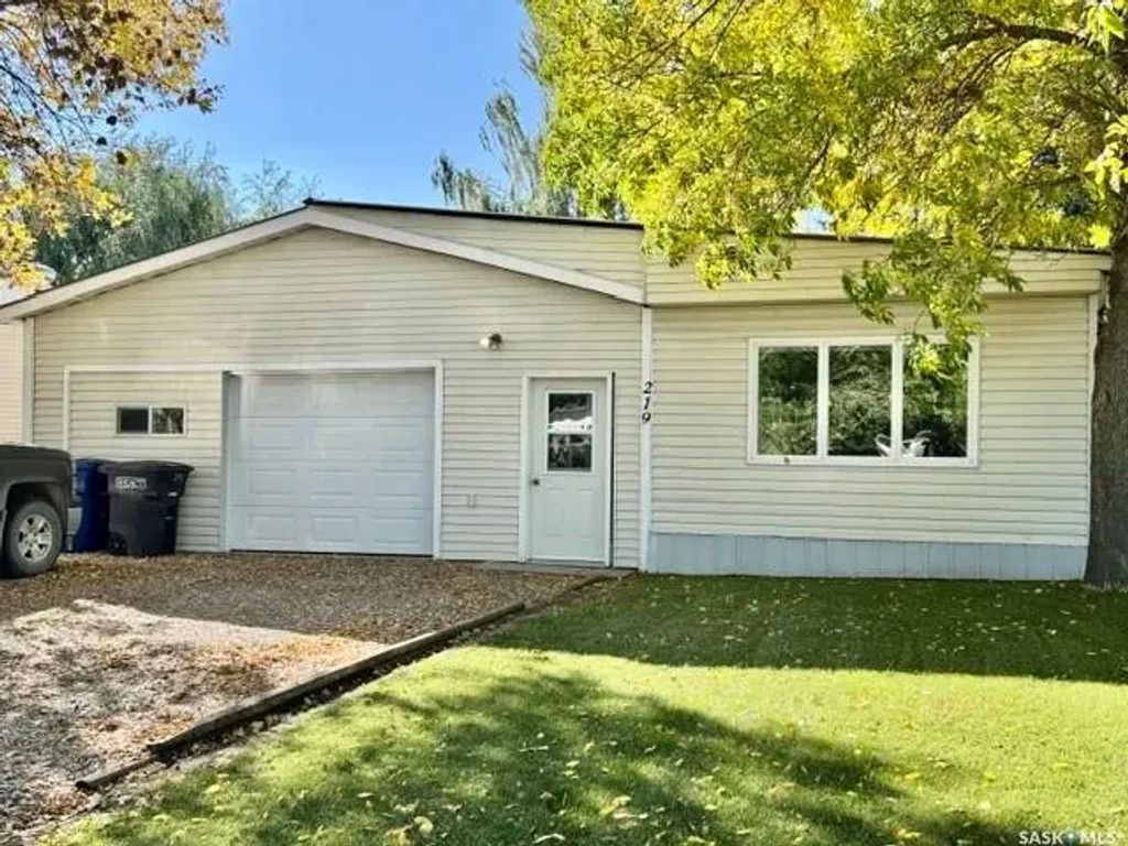 219 13th Street, Humboldt