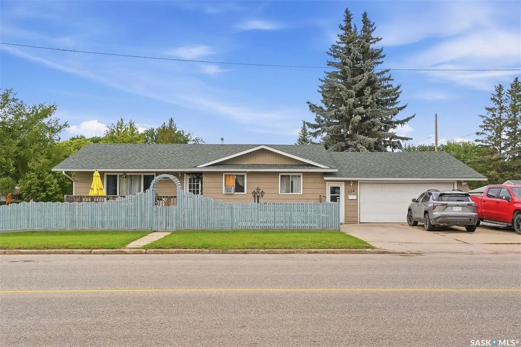 234 Winnipeg Avenue S, Saskatoon