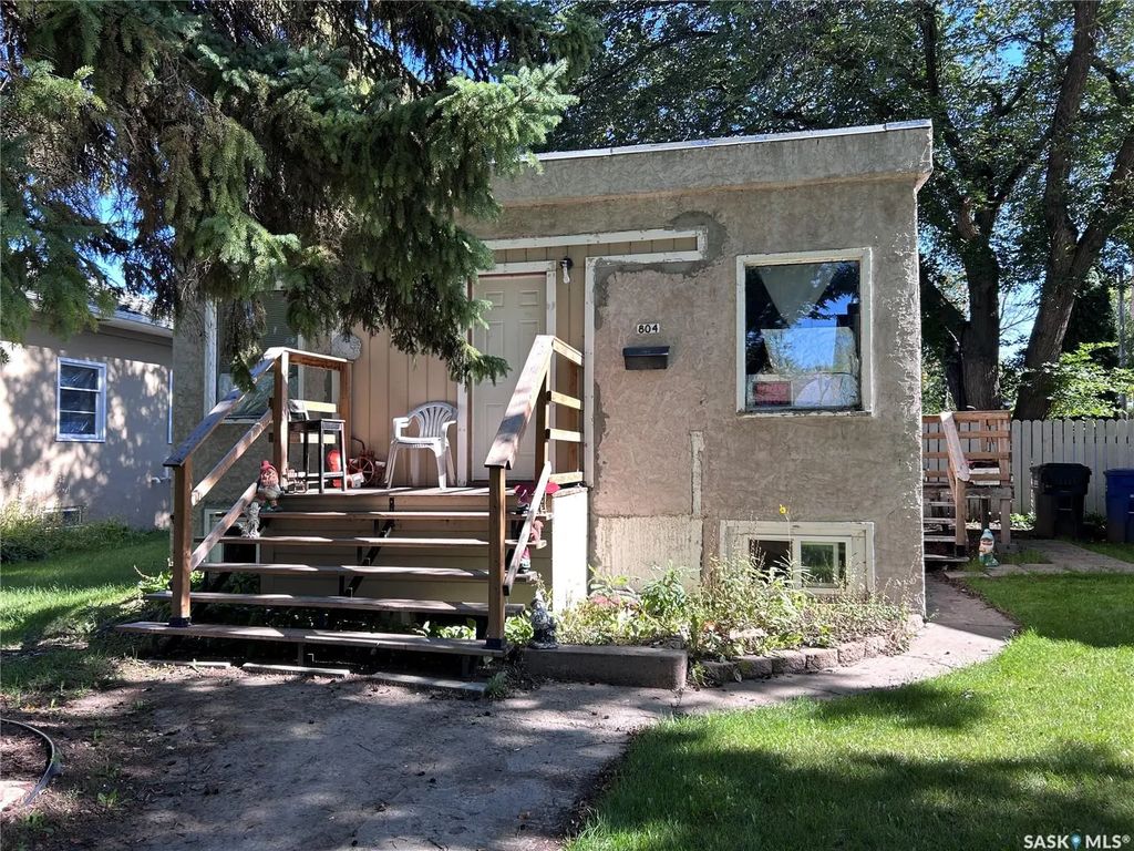 804 F Avenue N, Saskatoon