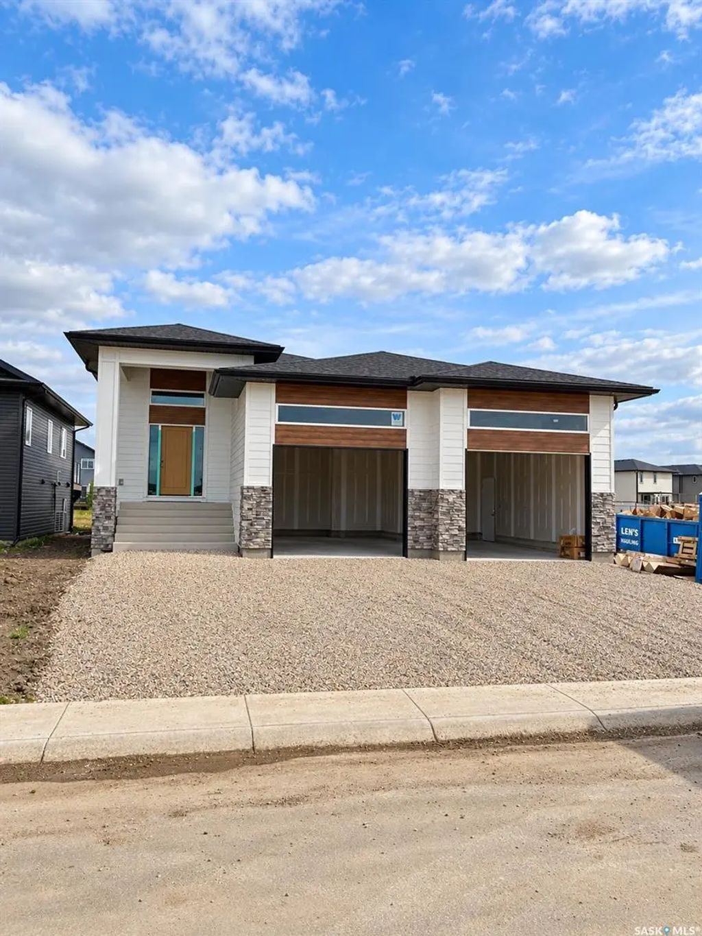 211 Dziadyk Manor, Saskatoon