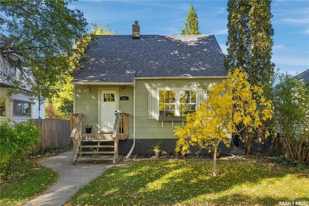 221 Elm Street, Saskatoon
