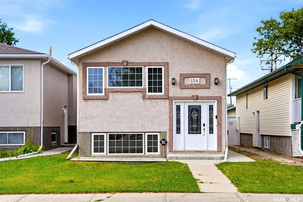 124 College Avenue, Regina