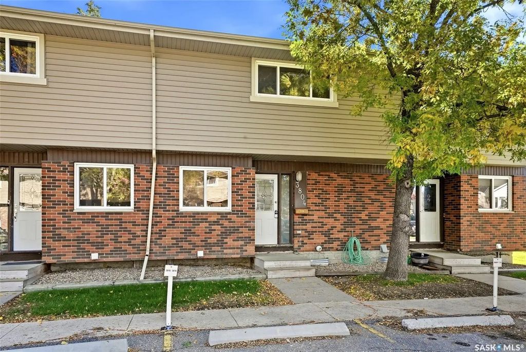 3804 Castle Road, Regina