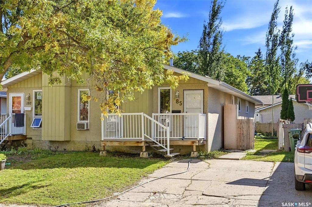 185 Thomson Avenue, Regina